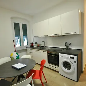H2ome Lagaccio 4 Rooms, 2 Bathrooms, Ac, Near Principe Station Genova
