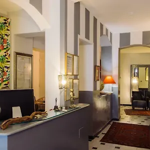 2* Hotel Colombo