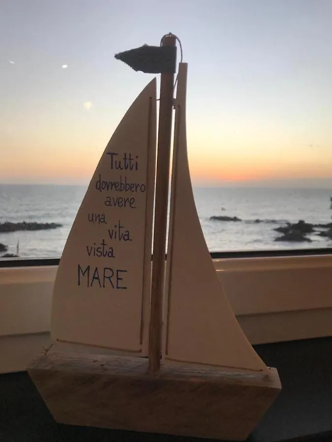 Appartamento Casa Tabata Fronte Mare Genova 0*,